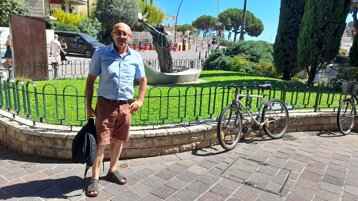 24e52872-ff18-4843-b2b4-6ce9cd9cba16 24e52872-ff18-4843-b2b4-6ce9cd9cba16