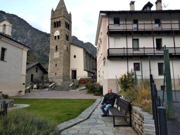 fdc3d24c-896a-4c36-8e70-726555bf1b37 fdc3d24c-896a-4c36-8e70-726555bf1b37