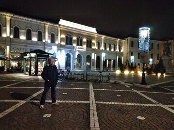 368a29ff-4075-407e-b089-47a887b212af