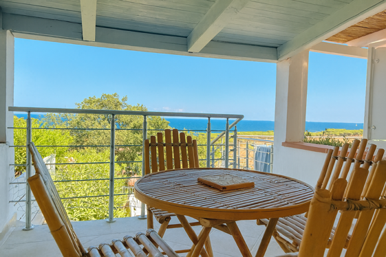 1d922b27-2b65-4b7b-a2de-0e52f5613618