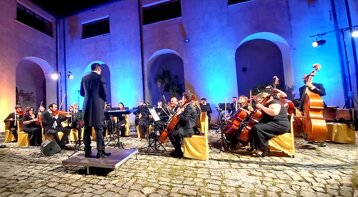 e20d833a-2aa8-48ba-af44-84e10ca17b27