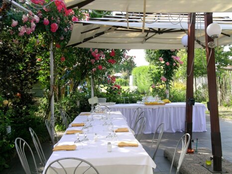 f1f506e8-8255-422c-bae6-93977a81e4eb