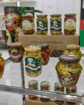 121b5276-62ae-4e49-bb6f-05ba8fb4de0c 121b5276-62ae-4e49-bb6f-05ba8fb4de0c