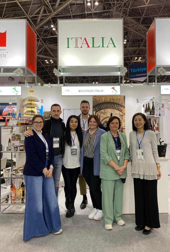 096b66a5-ac48-4801-ace0-38faada94713 096b66a5-ac48-4801-ace0-38faada94713