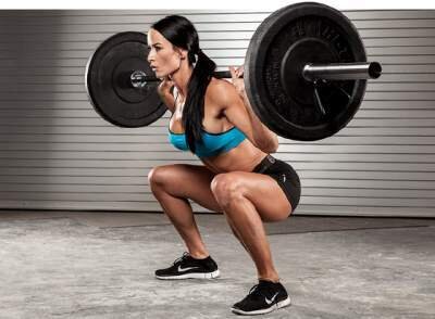 Squat: analisi e valutazione. Squat: analisi e valutazione.