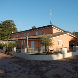 3 Villette indipendenti Linaro Lotto 2 3 Villette indipendenti Linaro Lotto 2