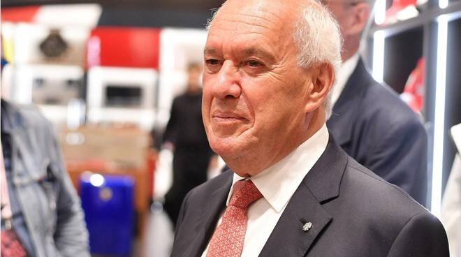 Il tarantino Salvatore Grimaldi nuovo Cavaliere del Lavoro Il tarantino Salvatore Grimaldi nuovo Cavaliere del Lavoro