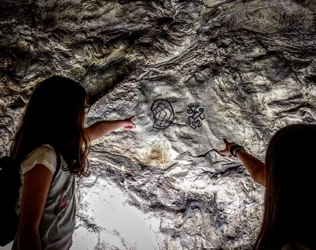 L’ ARCHEOLOGIA ENTRA NELLE SCUOLE