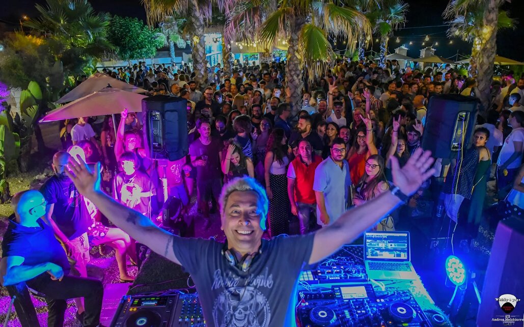 Virgin Radio, Meganoidi, Crocodiles: la calda estate rock del Whisky a Go Go di Pulsano Marina