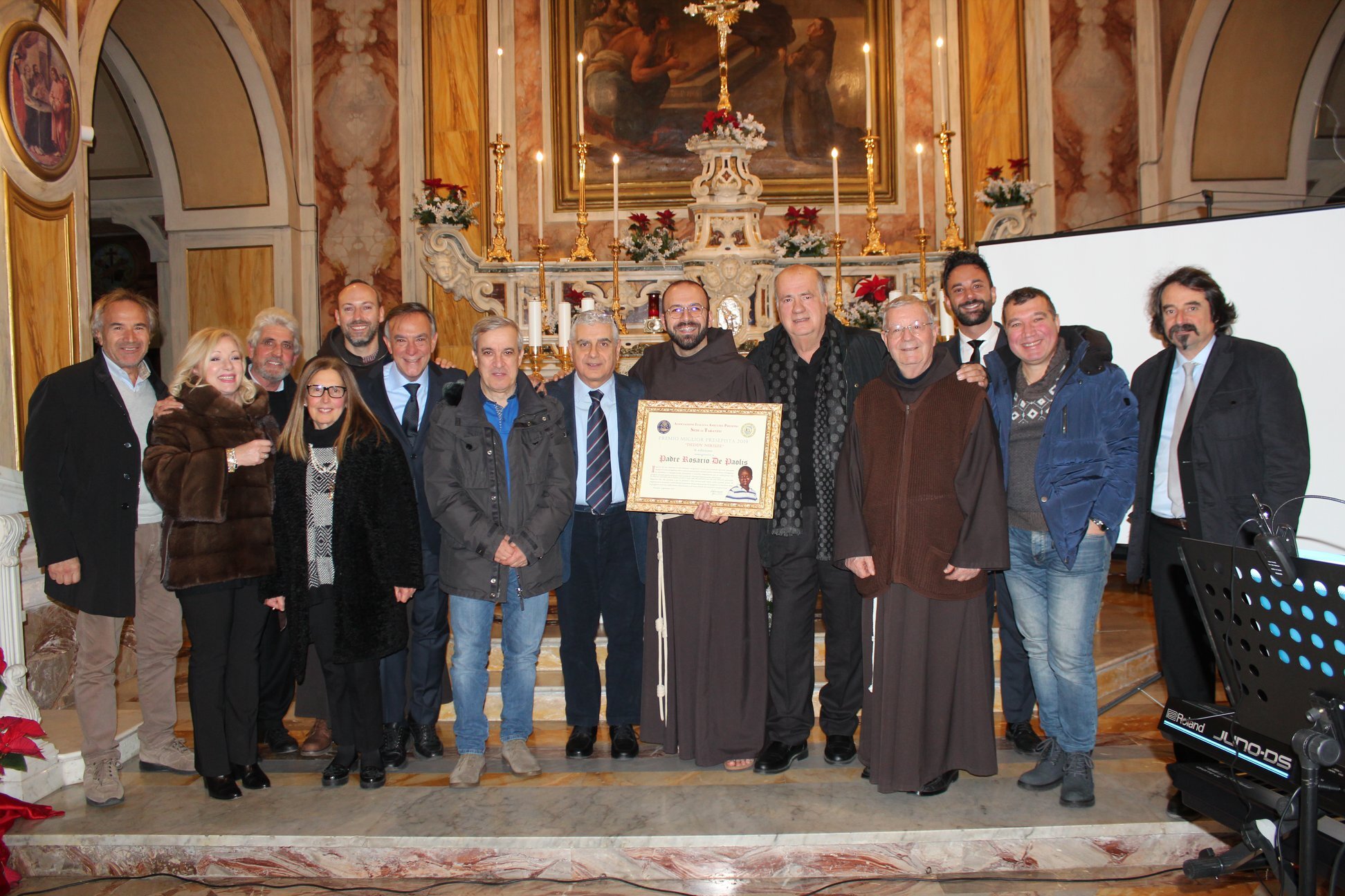 Emozioni per il “miglior presepista” Padre Rosario. Premio Monsignor Grottoli a Matteo Schinaia Emozioni per il “miglior presepista” Padre Rosario. Premio Monsignor Grottoli a Matteo Schinaia