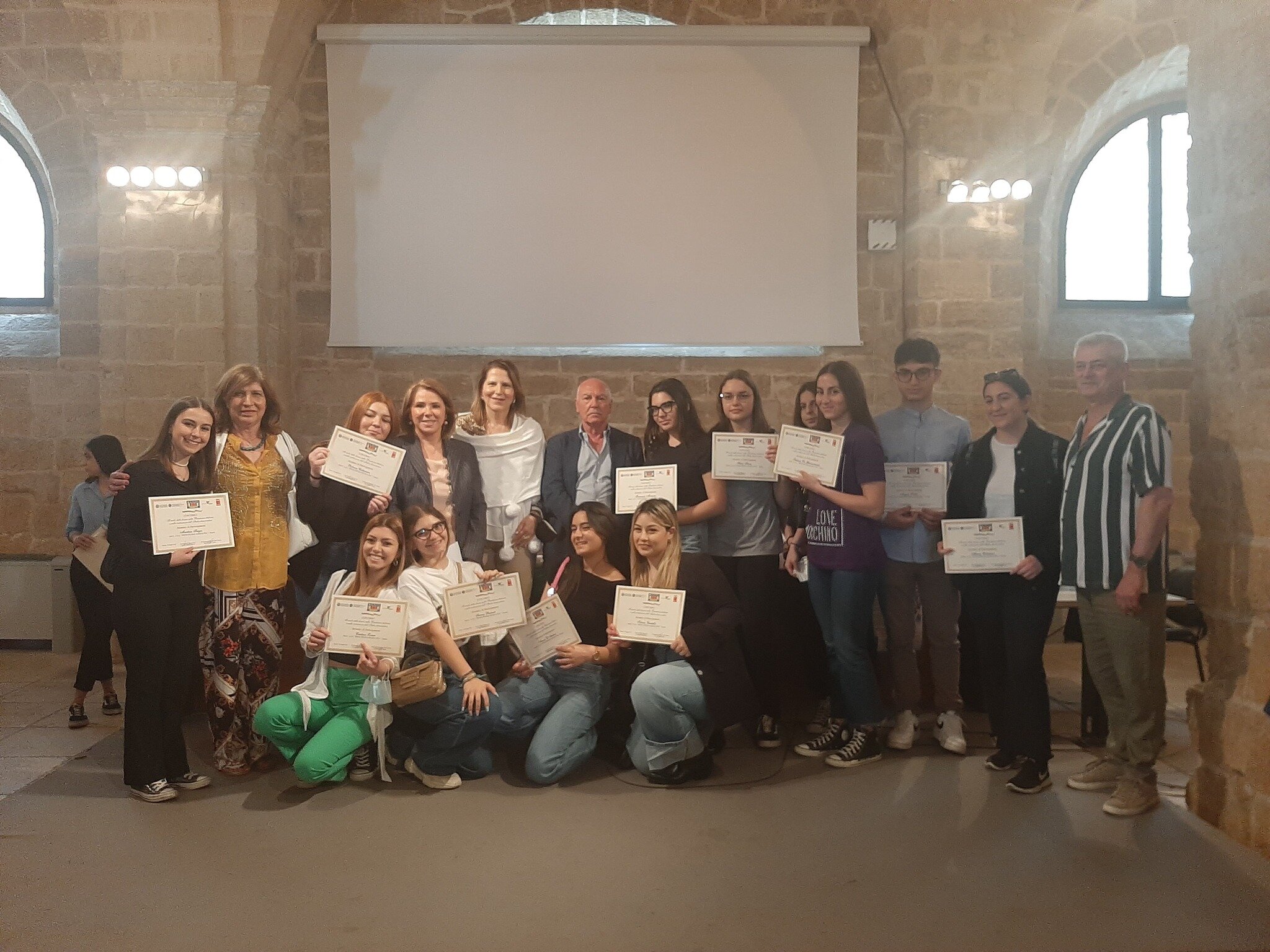 "Il ruolo delle donne nella Resistenza italiana e nella costruzione dell' Italia democratica", vince una studentessa del Maria Pia "Il ruolo delle donne nella Resistenza italiana e nella costruzione dell' Italia democratica", vince una studentessa del Maria Pia