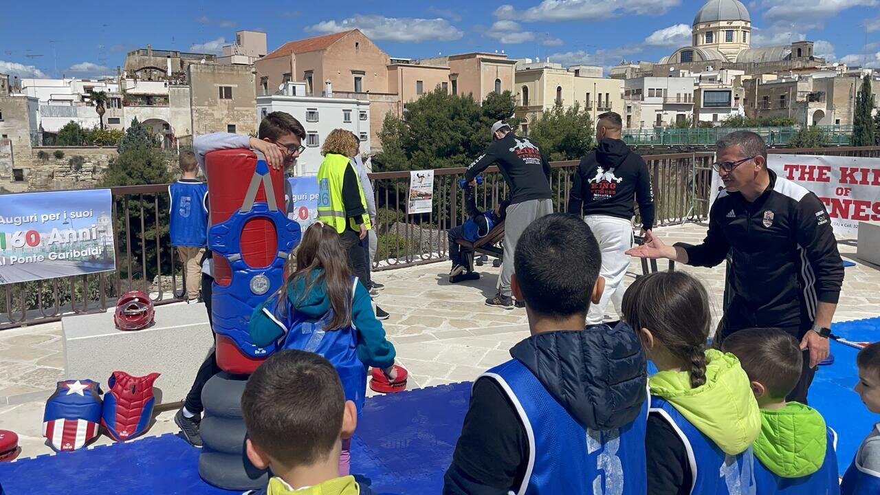 Massafra, grande successo per la nona edizione del meeting "Sport & Benessere in Terra delle Gravine" Massafra, grande successo per la nona edizione del meeting "Sport & Benessere in Terra delle Gravine"