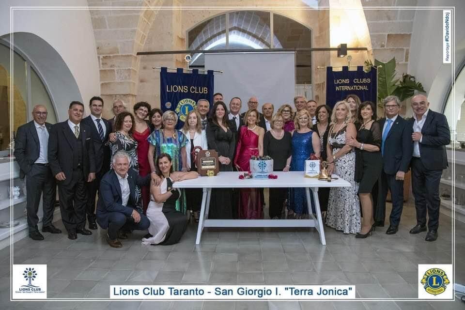 Lions Club Taranto – San Giorgio “Terra Jonica”, il passaggio di cariche che segna la storia del Club