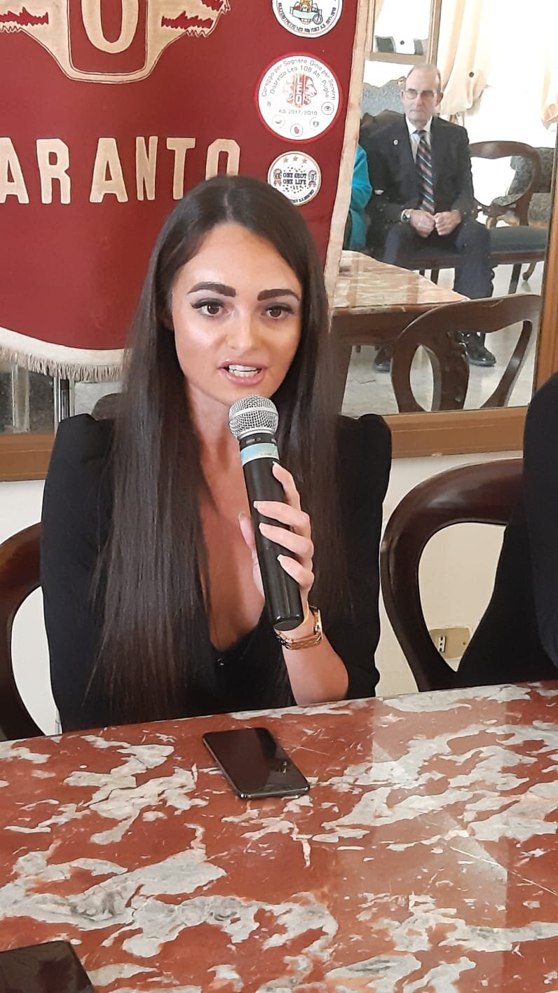 “TUTTI A BORDO!” - TUTTO PRONTO PER VENERDI’ 6: IL LEO CLUB TARANTO DONA UN MINI BUS ALL’ANFFAS ONLUS TARANTO-DANTE TORRACO. INIZIATIVA PRESENTATA A PALAZZO DI CITTA’