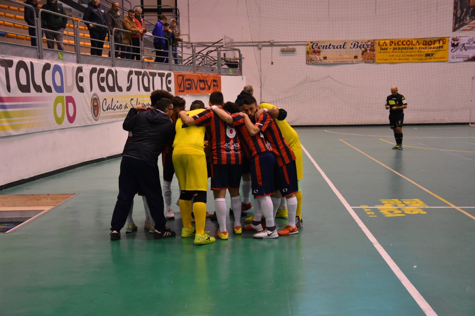 Bisignano espugna il PalaCurtivecchi, ma la New Taranto vince la gara della solidarietà