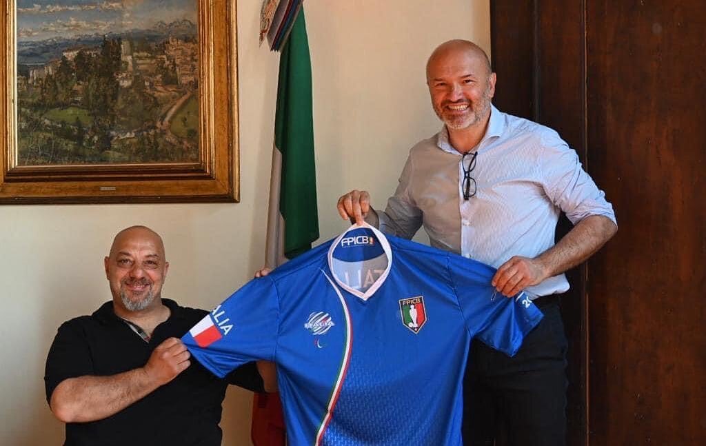 Presentata la nuova maglia azzurra della Nazionale Italiana di Calcio Balilla Paralimpico Presentata la nuova maglia azzurra della Nazionale Italiana di Calcio Balilla Paralimpico