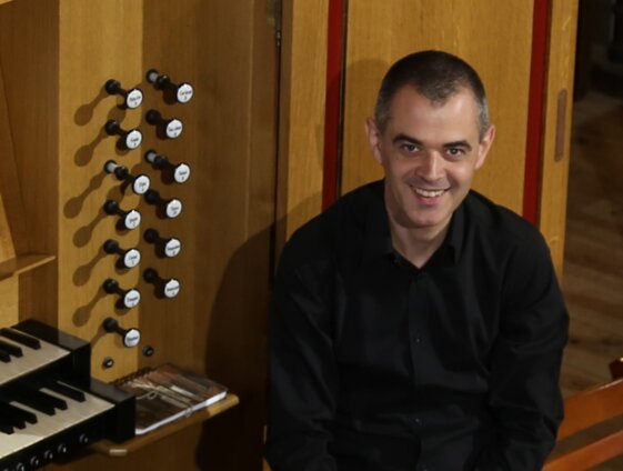 2c3024b8-9c50-4317-8852-c547d20513e2 2c3024b8-9c50-4317-8852-c547d20513e2