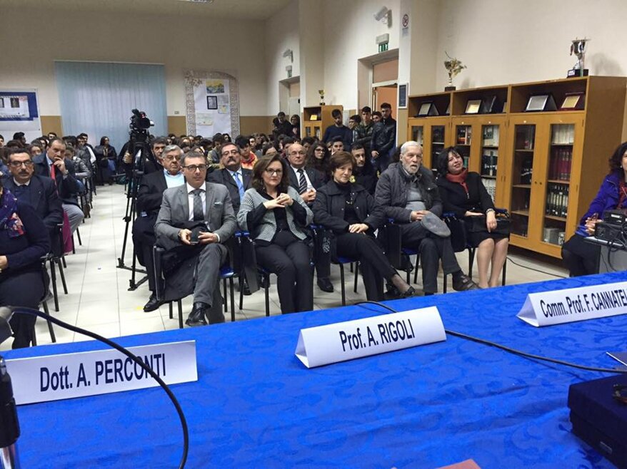 12813958_226062391074872_1578628387647893030_n