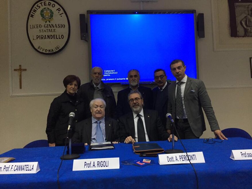 10660121_226062464408198_5666721131194013480_n