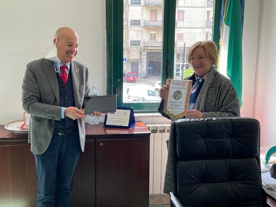 18b1e031-5715-45c7-8e9f-5f10087d6492 18b1e031-5715-45c7-8e9f-5f10087d6492