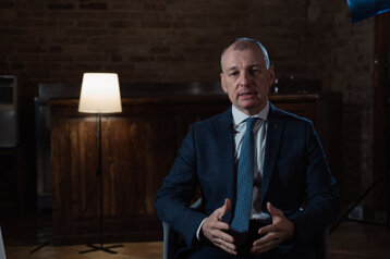 6e284b3e-7f1d-4e68-babc-d2499d465120