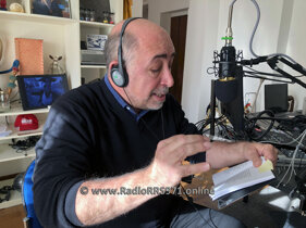 e364dc4c-bab4-449a-b49e-eaa790a4201a