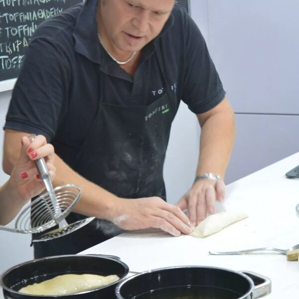 Pizza maker