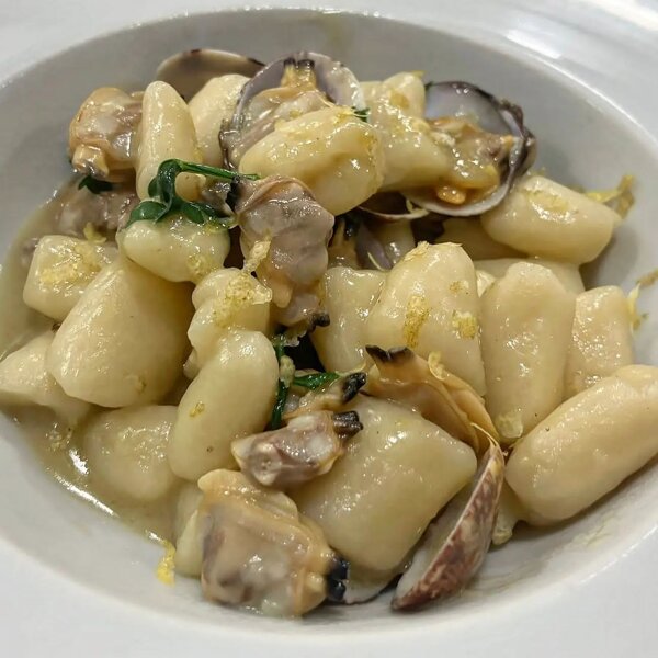 Gnocchi with clams