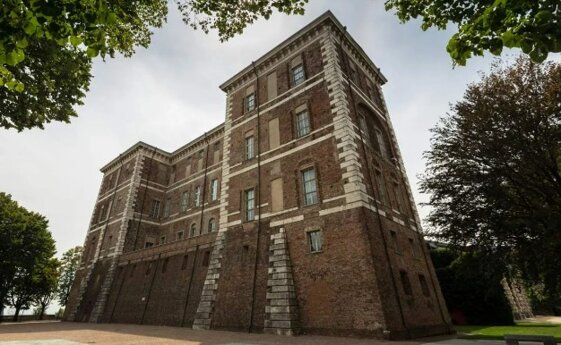 b8b02100-746f-449d-8c14-a3167ced733b