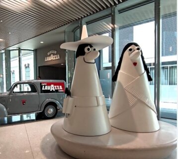 625c70f2-a1f2-42e3-8a72-05a9d7ab6756