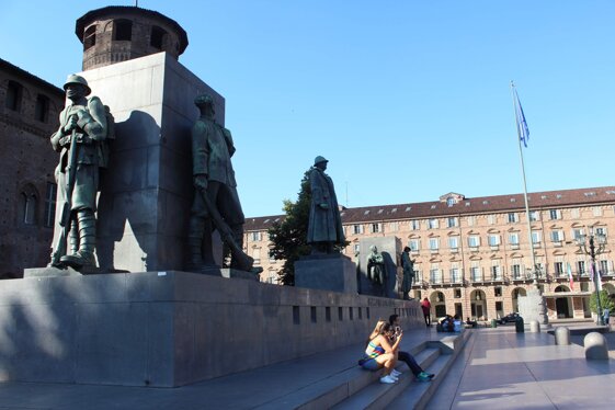 c41c477f-fbf2-42e6-9919-d3d4afdc7f05