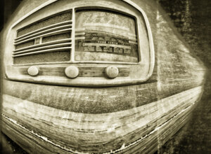 ilford%20de%20lux_pinhole%20still%20life_006.jpeg