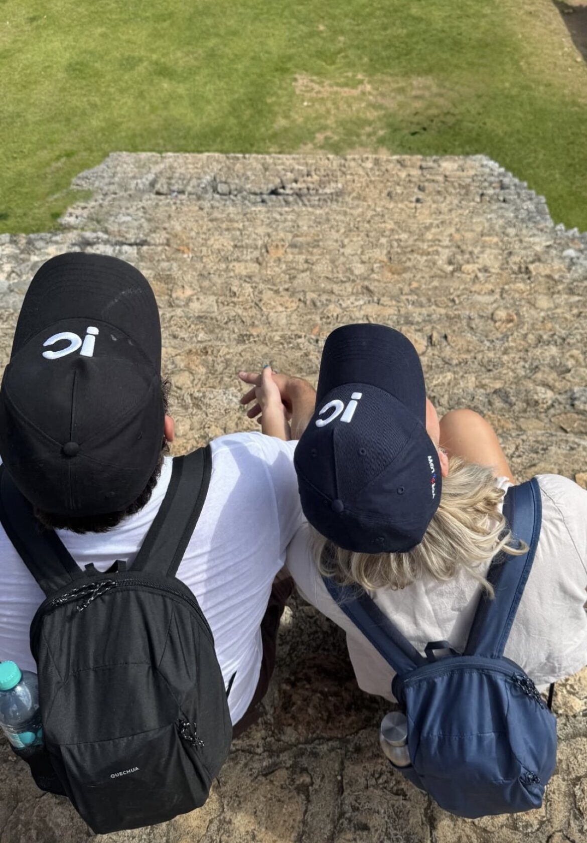 Viaggi di Coppia: Come Trasformare una Vacanza in un&rsquo;Esperienza che Vi Cambia per Sempre