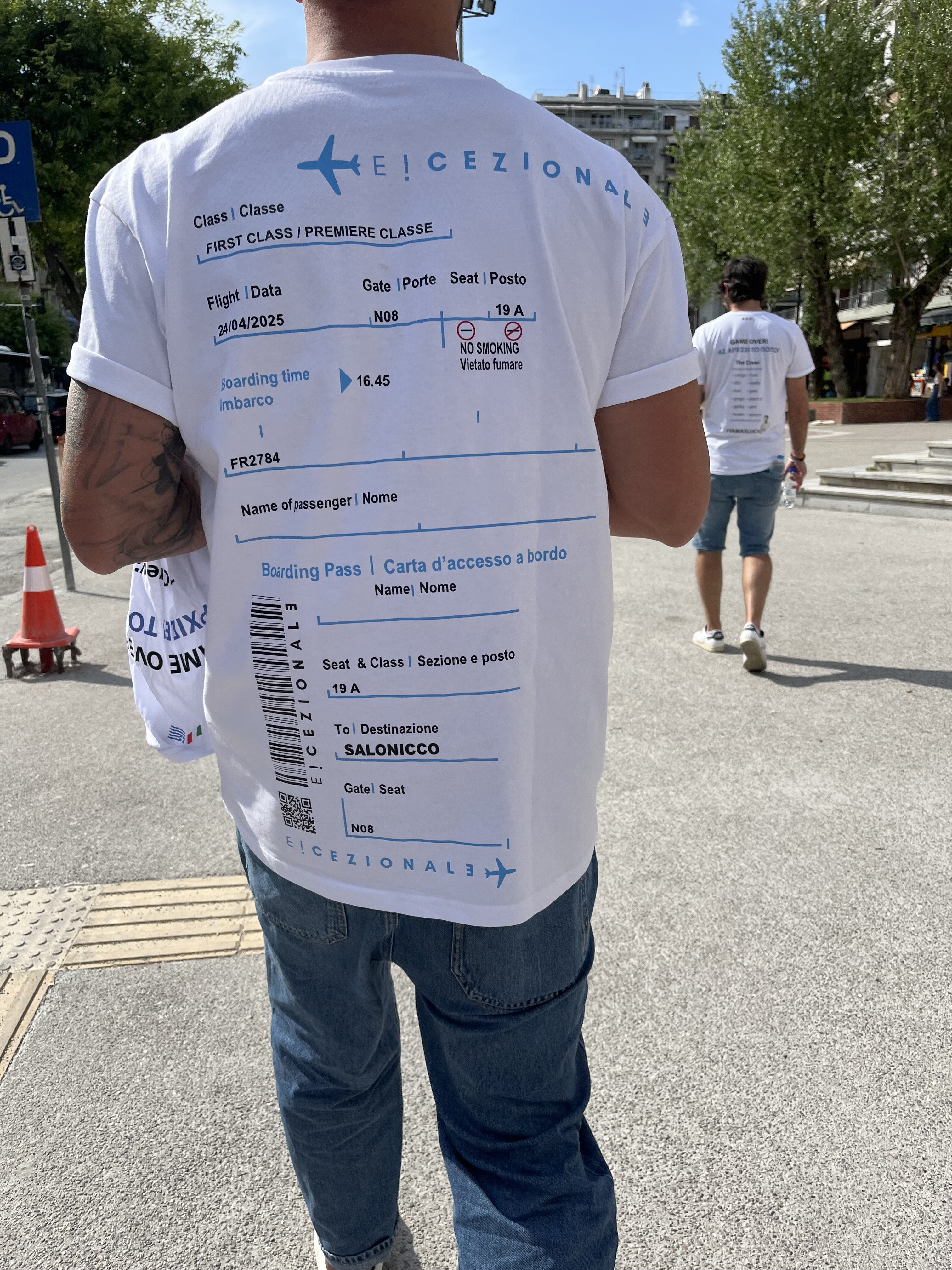 img_7345.jpeg Tshirt E!cezionale bianca