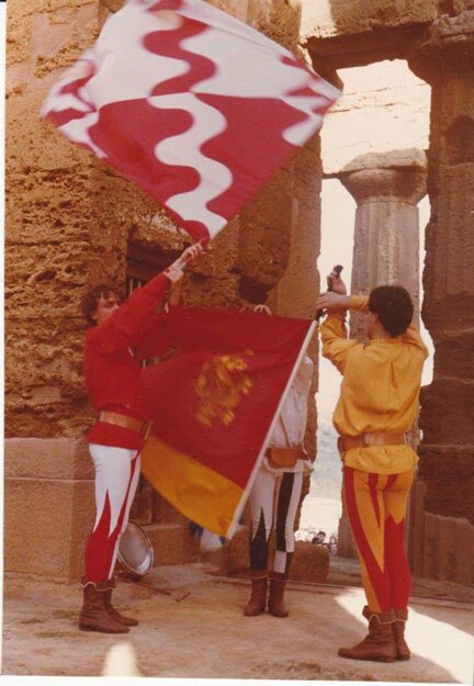 storia 2.jpeg storia 2.jpeg