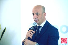 5a6d795e-d688-420c-937c-c9842aef0dce 5a6d795e-d688-420c-937c-c9842aef0dce