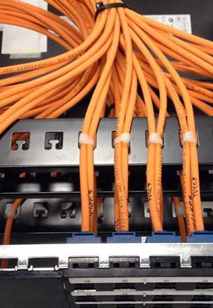 tc-impianti-pordenone-rete-dati-particolare-cablaggi-940x445