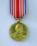 medaglia oro carnegie.jpeg medaglia oro carnegie.jpeg