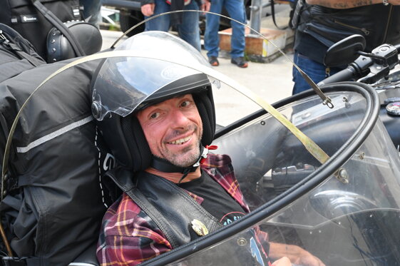 1c7e51a5-9316-45f5-a439-9f21c9a57f10 1c7e51a5-9316-45f5-a439-9f21c9a57f10