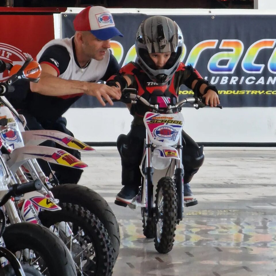 fc038118-8005-47d1-9304-06ec35406a2d fc038118-8005-47d1-9304-06ec35406a2d