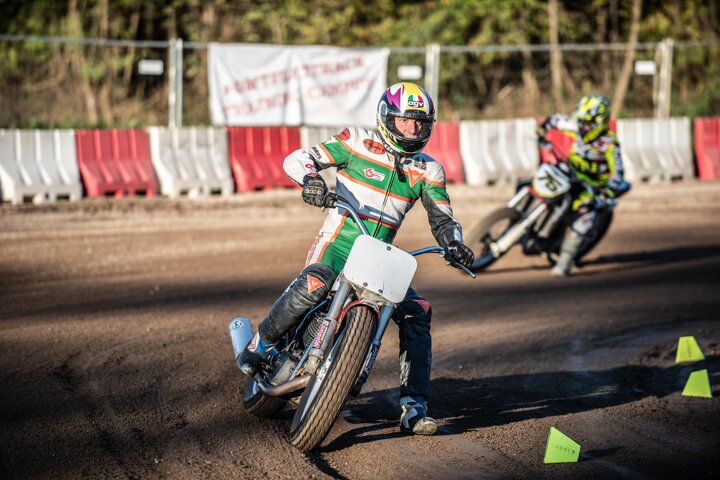 06e2f1b3-fbe9-4040-a179-44afc150fa2c