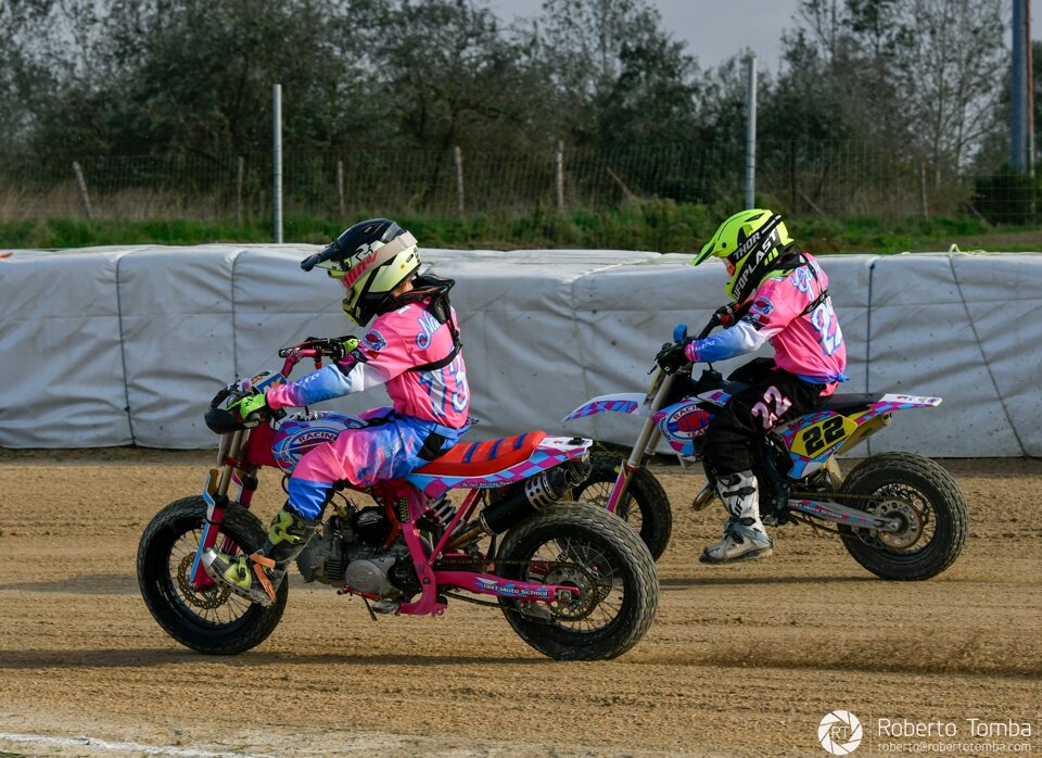 011442d3-aea1-4dcc-bfe8-861cb13b07ab 011442d3-aea1-4dcc-bfe8-861cb13b07ab