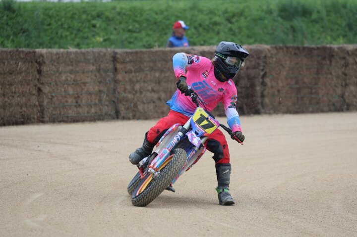 4ba0e354-a40a-42b8-ab8b-cac431f5ef1c 4ba0e354-a40a-42b8-ab8b-cac431f5ef1c