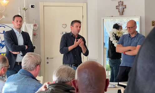 c208b656-584b-408b-a876-e7e8133539b0