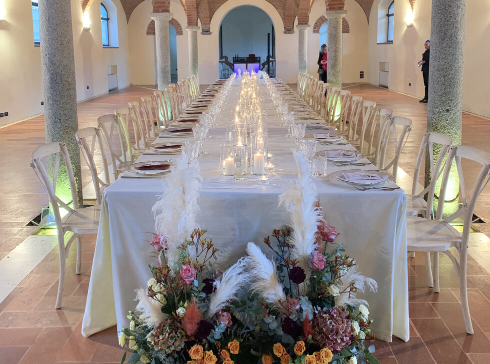 tavolo.jpeg tavolo.jpeg