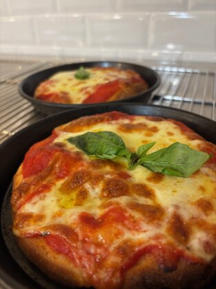 pizzetta - charcuteria italiana - gastronomia italiana