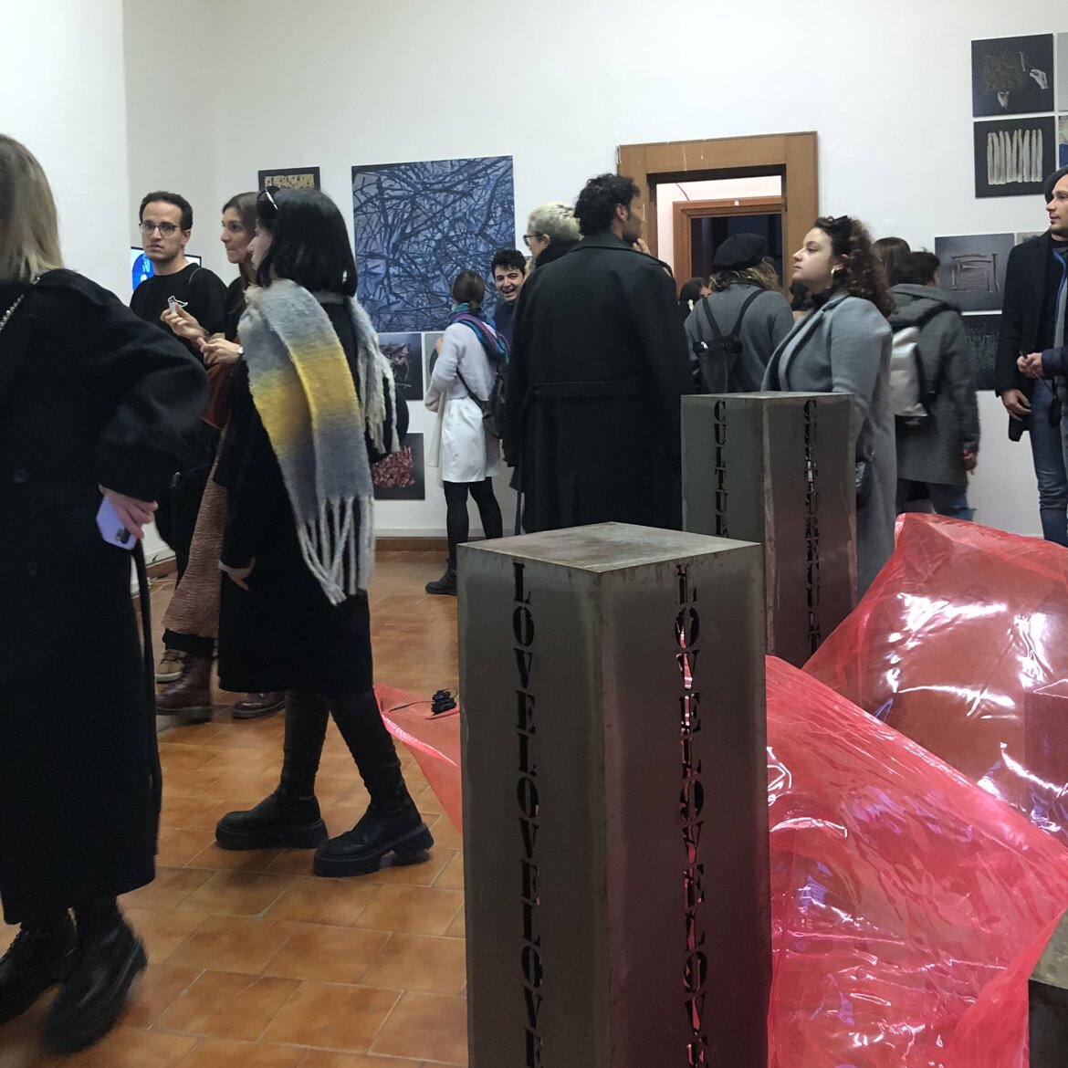 Installazione visiva e sonora per la mostra Potere, Torino