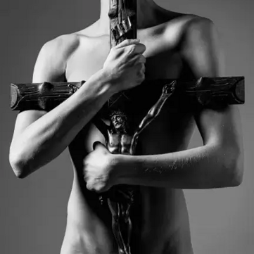 JTdCJTIyZW4lMjIlM0ElMjJBcmphbiUyMFNwYW5uZW5idXJnJTIwJUUyJTgwJTk0JTIwcGhvdG9ncmFwaHklMjBhbmQlMjBpbnN0YWxsYXRpb24lMkMlMjBBcnRpc3RzJTIwZm9yJTIwQWxpbmElMjBUaGUlMjBQb3dlciUyMDIwMjMlMkMlMjBBbGluYSUyMEFydCUyMEZvdW5kYXRpb24lMjIlN0Q=