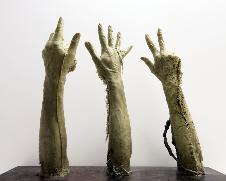 JTdCJTIyZW4lMjIlM0ElMjJFbnJpY2ElMjBCZXJzZWxsaSUyMCVFMiU4MCU5NCUyMFdpdGhvdXQlMjBIdW1hbiUyMEludGVyZmVyZW5jZSUyQyUyMHdheCUyMHNjdWxwdHVyZS4lMjBGaXJzdCUyMFByaXplJTIwQXJ0ZUFsdGElMjAyMDI0JTJDJTIwQWxpbmElMjBBcnQlMjBGb3VuZGF0aW9uJTIyJTdE