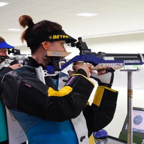 255c759f-4212-4fe0-bb9c-433df7bb7b16